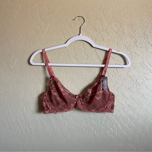 Adore Me Pink Underwire Lace Bra - Picture 2 of 9